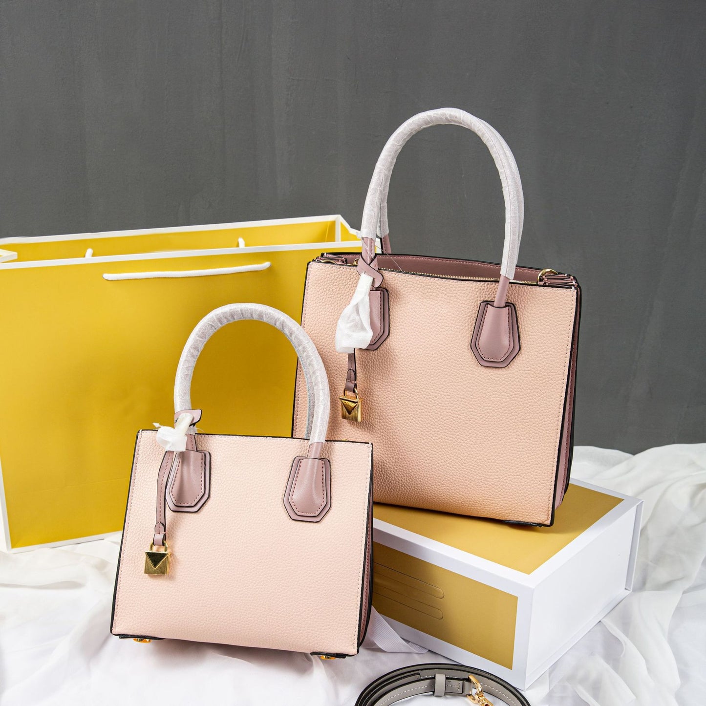 Elegant Litchi Grain Cowhide Handbag – Small & Medium Luxury Edition