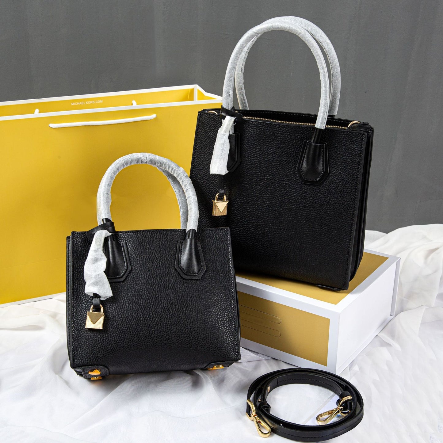 Elegant Litchi Grain Cowhide Handbag – Small & Medium Luxury Edition