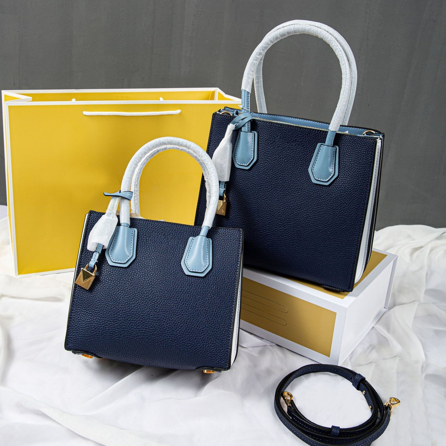 Elegant Litchi Grain Cowhide Handbag – Small & Medium Luxury Edition