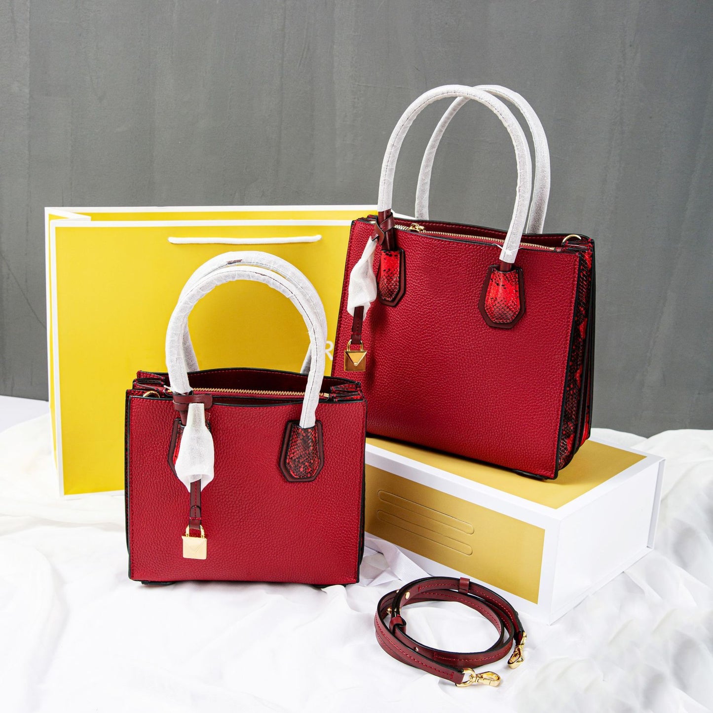 Elegant Litchi Grain Cowhide Handbag – Small & Medium Luxury Edition